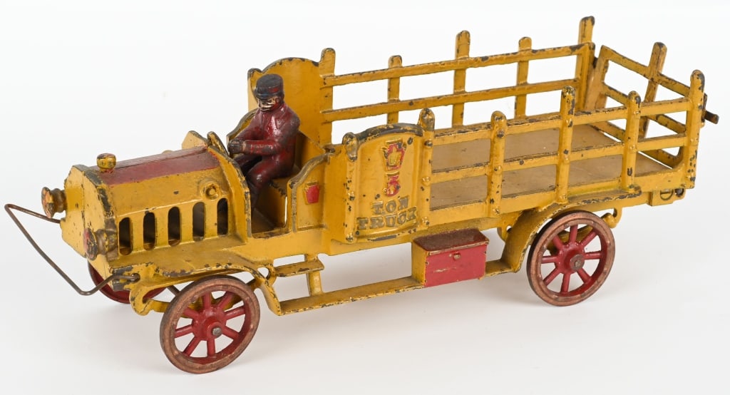 HUBLEY CAST IRON 5 TON STAKE TRUCK (1 of 5)