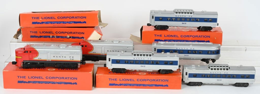 LIONEL #218 SANTA FE AB UNITS w/ PASSENGER CARS: Lionel #218 Santa Fe Alco A Unit with Solid Red Nose and Santa Fe Alco B Unit with 3-#2412 Santa Fe Vista Dome Cars and #2416 Santa Fe Observation Car. All in great original condition. Mostly with Box