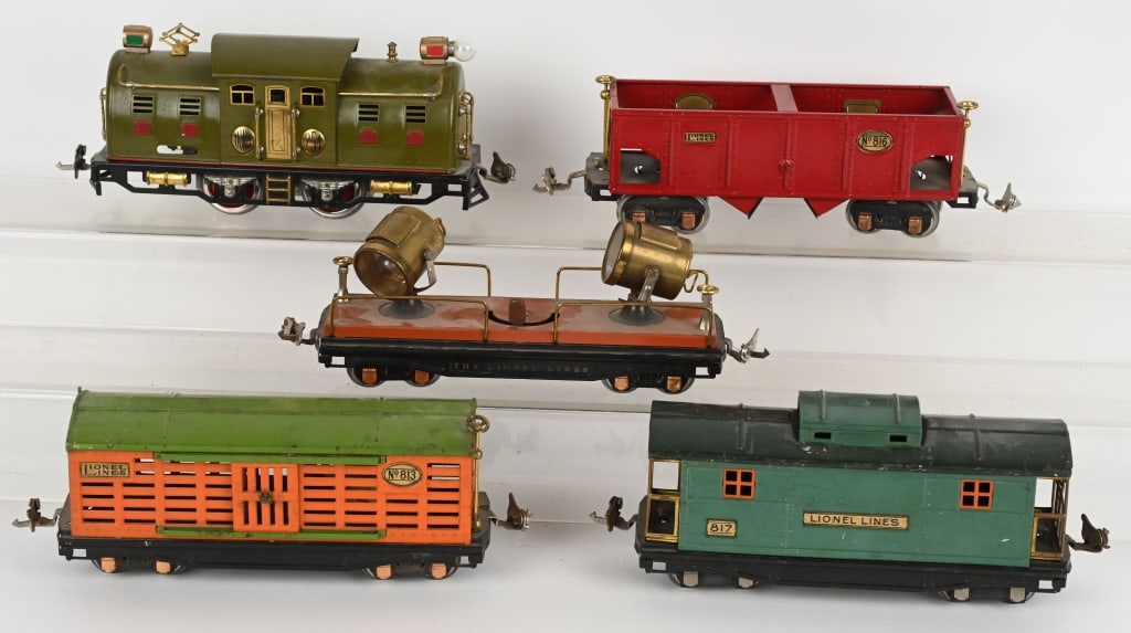 LIONEL PREWAR O GA 254 LOCOMOTIVE & CARS (1 of 5)