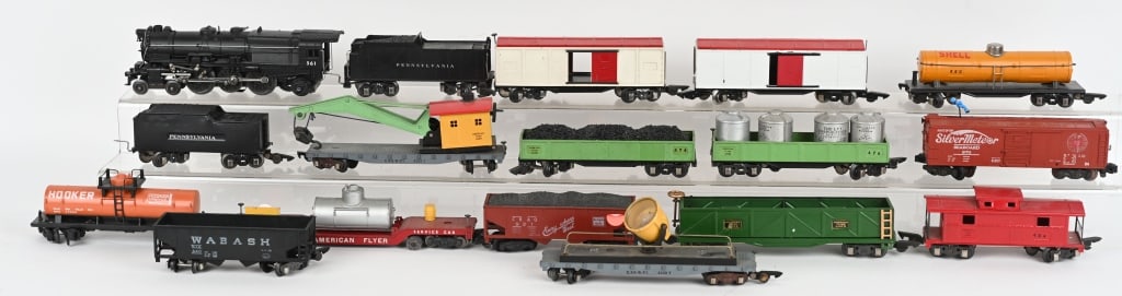 17-AMERICAN FLYER ROLLING STOCK & LOCOMOTIVE (1 of 6)