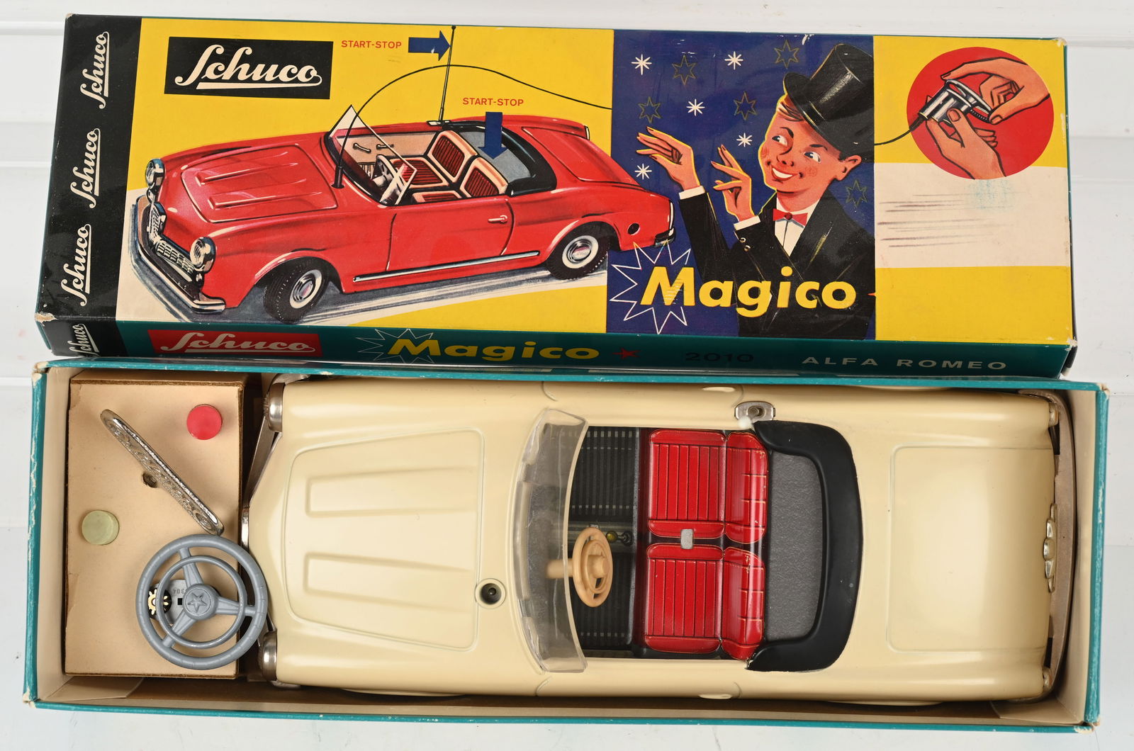 SCHUCO 2010 MAGICO ALFA ROMEO w/ BOX (1 of 9)