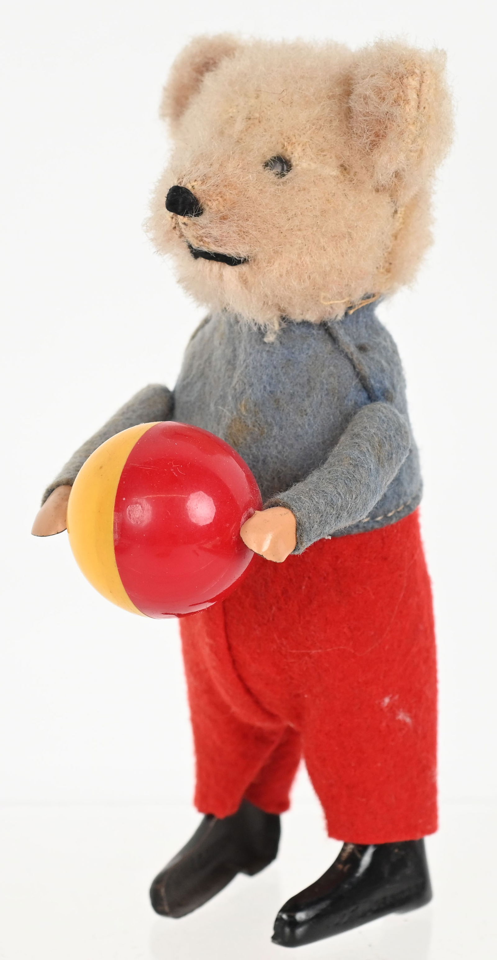 SCHUCO WINDUP BEAR WITH BALL (1 of 5)