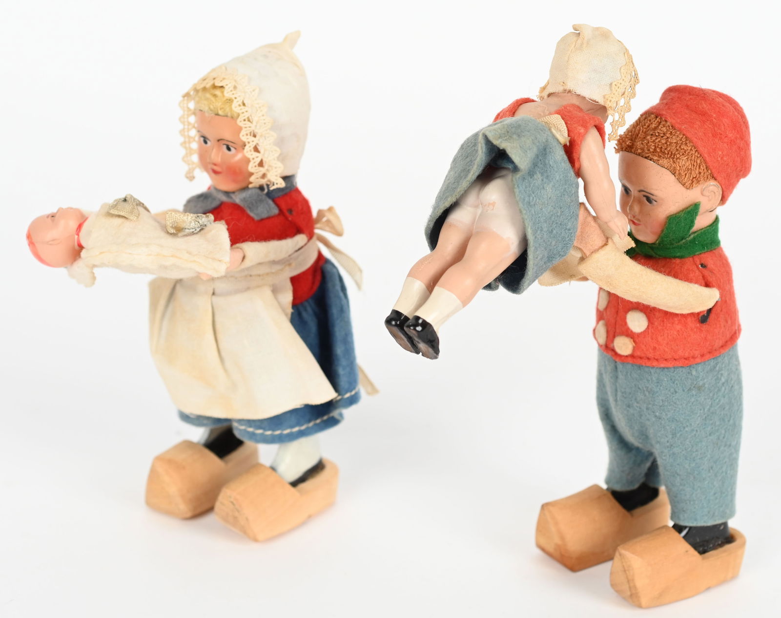 SCHUCO WINDUP DUTCH BOY & GIRL w/ CHILDREN (1 of 7)