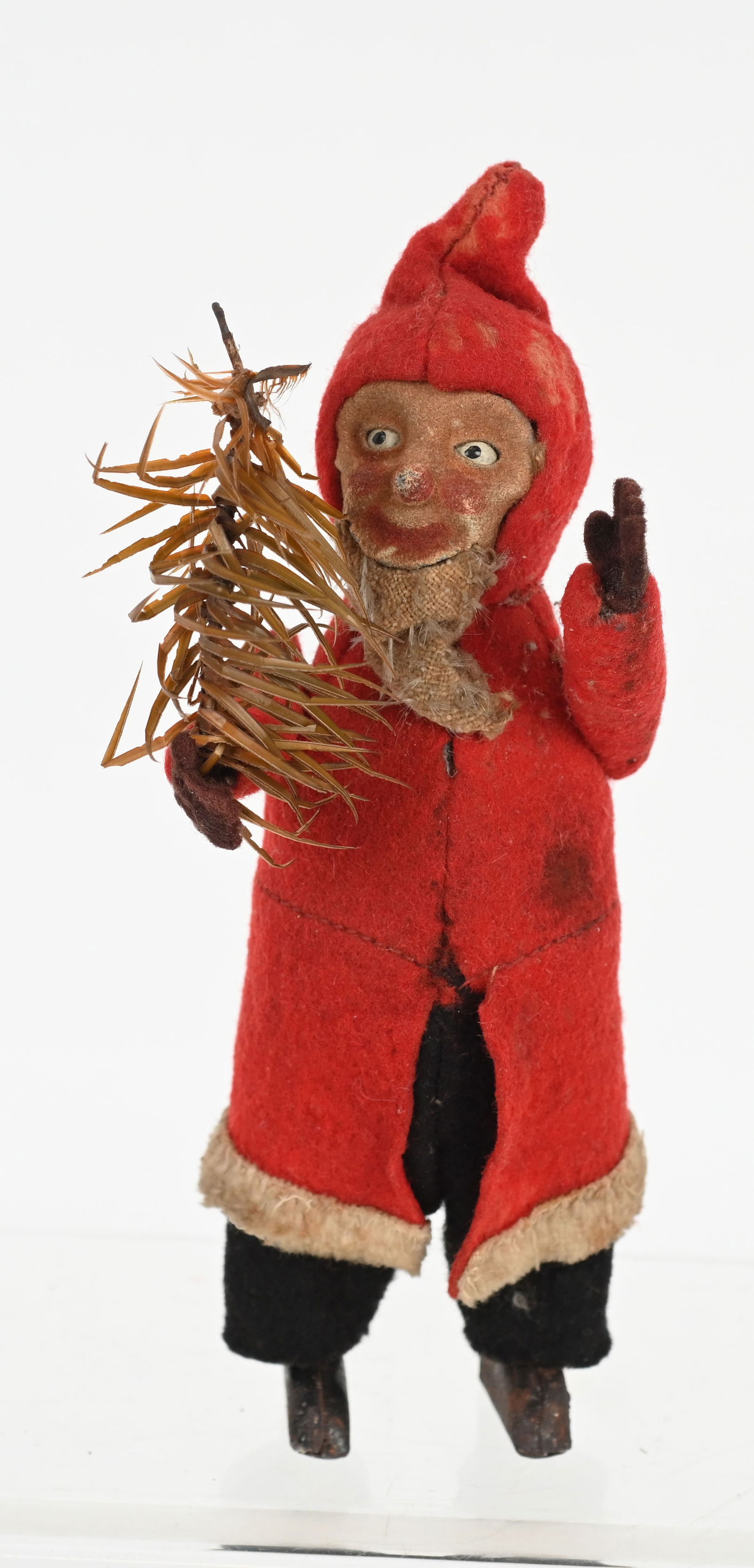 SCHUCO WINDUP FATHER CHRISTMAS GNOME (1 of 4)