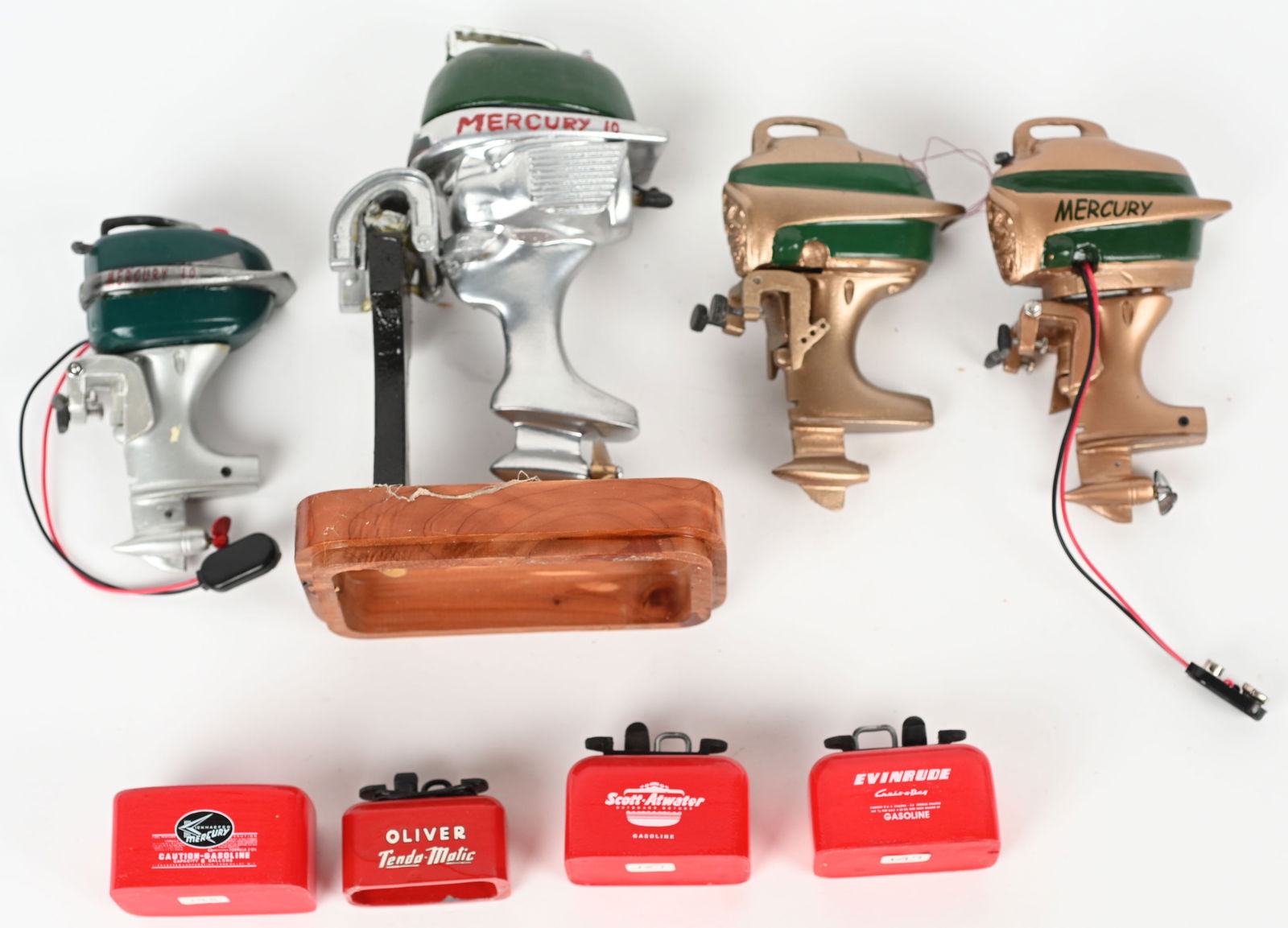 LOT OF HANDMADE OUTBOARD MOTORS & GAS TANKS (1 of 4)