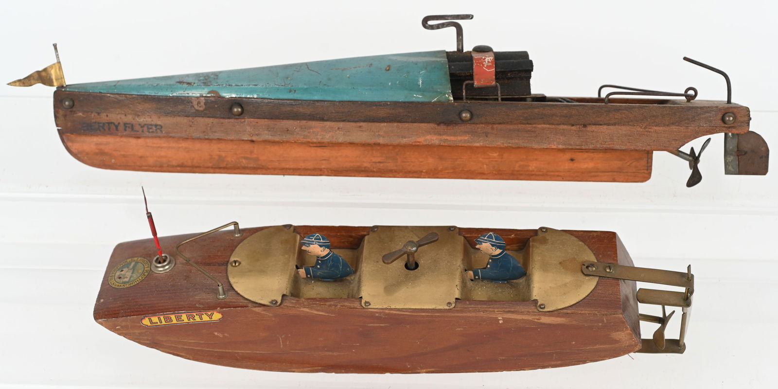 2- LIBERTY WOODEN WINDUP BOATS (1 of 5)