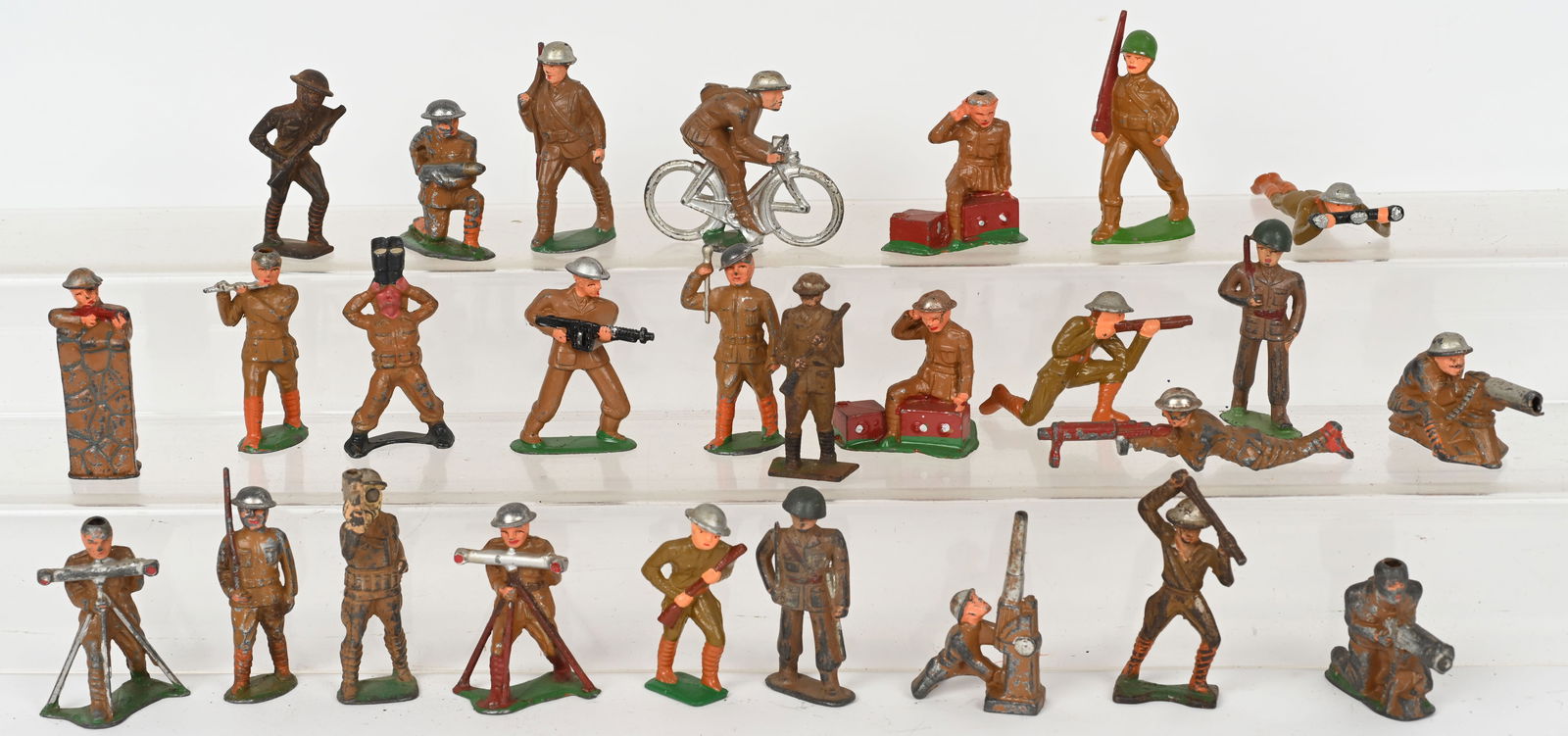 25+ BARCLAY & MANOIL LEAD SOLDIERS: All in various condition. Some hard to find versions. AS-IS