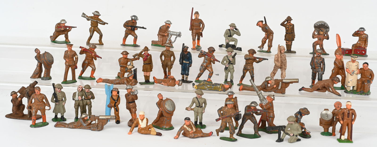 40+ LEAD SOLDIERS & OTHER FIGURES (1 of 7)
