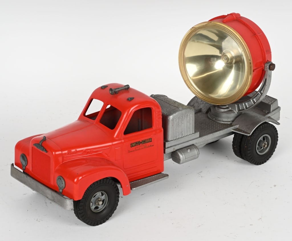 SMITH MILLER HOLLYWOOD FILM-AD TRUCK (1 of 4)