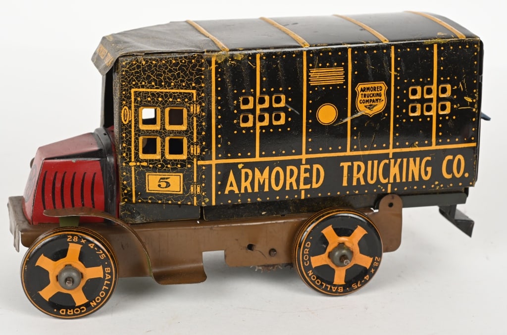 MARX WINDUP BULLDOG MACK ARMOURED TRUCK (1 of 5)