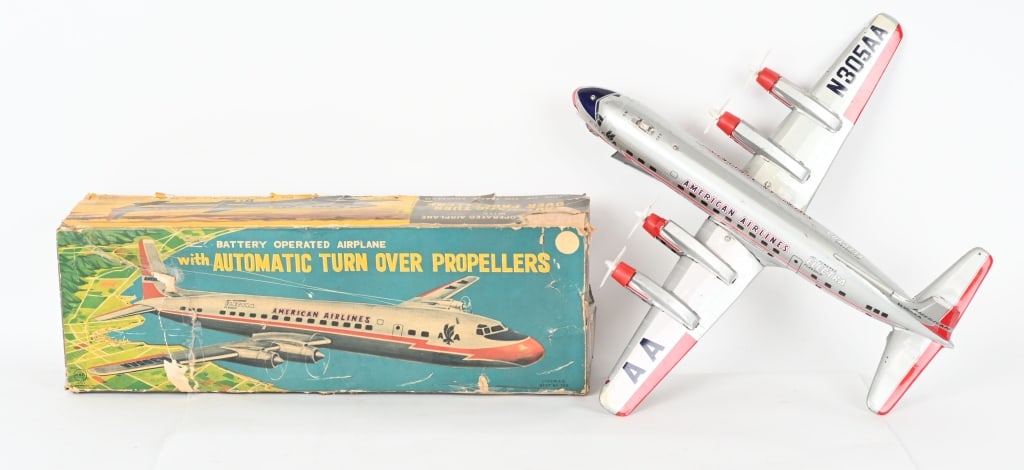 LINEMAR BATTERY OP AMERICAN AIRLINES ELECTRA PLANE (1 of 9)