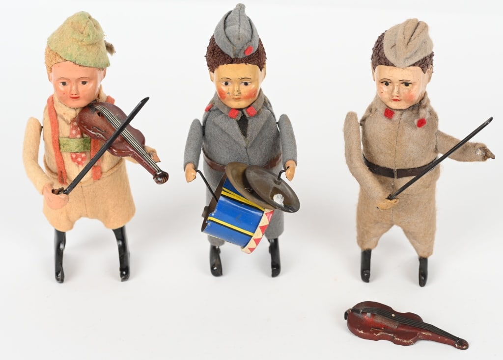 3- SCHUCO SOLDIERS & BAVARIAN BOY (1 of 6)