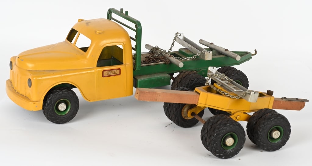 STURDI-BILT OREGON LOG TRUCK: Scarce all original Sturdi-Bilt log truck and trailer. Truck is 22", trailer is 15". Hard truck to find. Very Good-Excellent