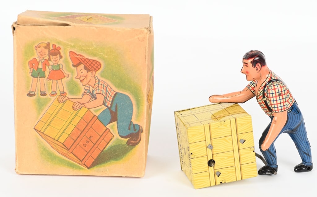 U.S. ZONE GERMAN TIN WINDUP PORTER w/ BOX (1 of 8)