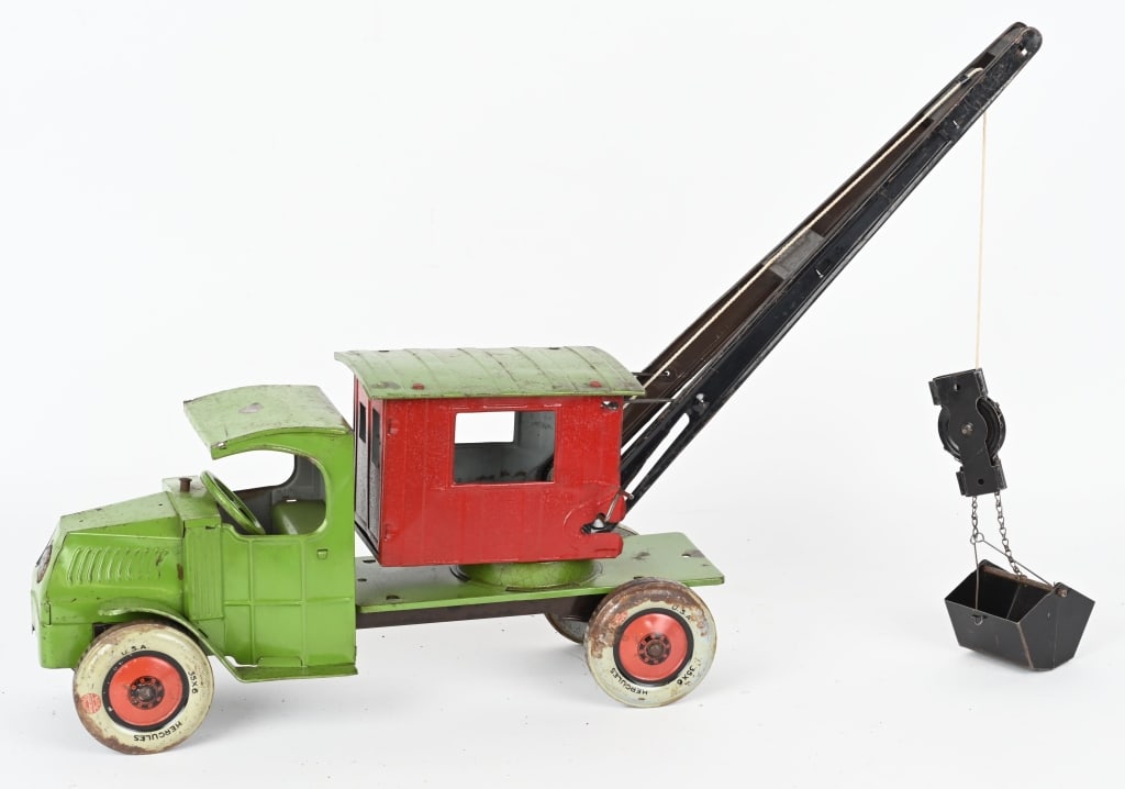 CHEIN HERCULES MACK STEAM SHOVEL TRUCK (1 of 10)