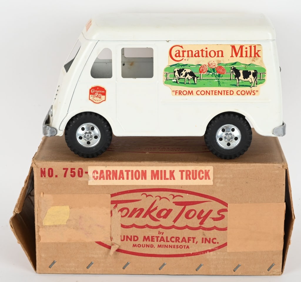 TONKA #750 CARNATION MILK TRUCK w/ BOX (1 of 10)