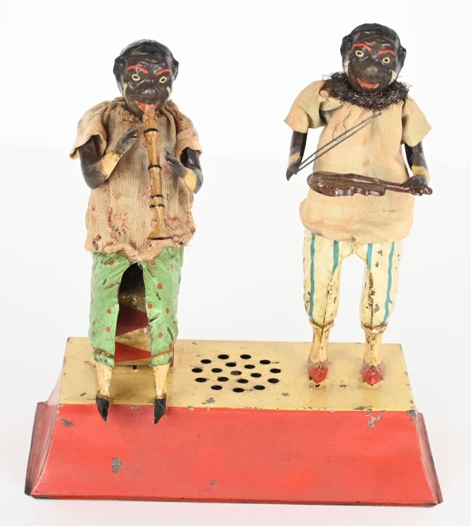 GUNTHERMANN TIN WINDUP BLACK MUSICIANS ON PLATFORM (1 of 5)