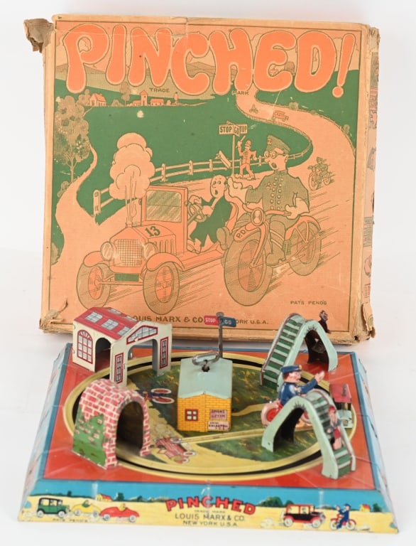 MARX TIN WINDUP PINCHED w/ BOX (1 of 8)