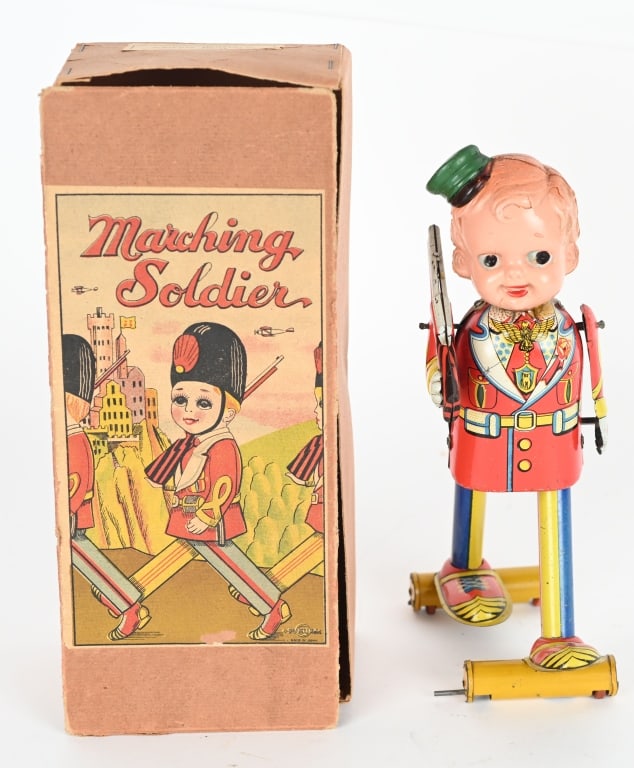 JAPAN WINDUP MARCHING SOLDIER w/ BOX (1 of 8)