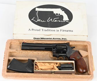 DAN WESSON MODEL 15-2 VH REVOLVER W/ EXTRA BARREL