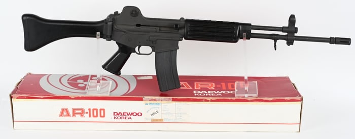 PRE BAN SOUTH KOREAN DAEWOO AR-100 WITH BOX