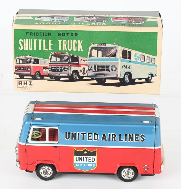 JAPAN TIN FRICTION UNITED AIRLINES VAN w/ BOX (1 of 8)