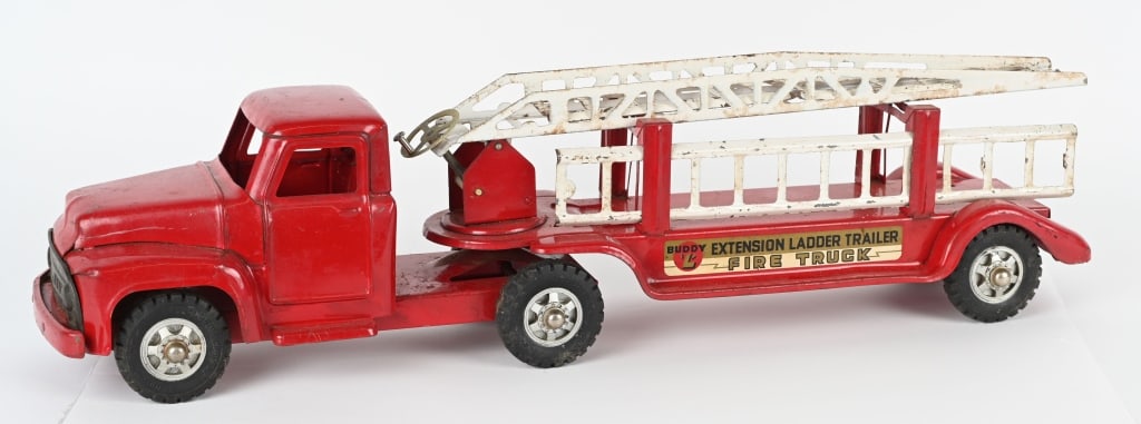BUDDY L EXTENSION LADDER FIRE TRUCK (1 of 6)