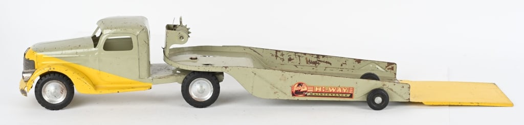 BUDDY L HIGHWAY MAINTENANCE LOWBOY (1 of 7)