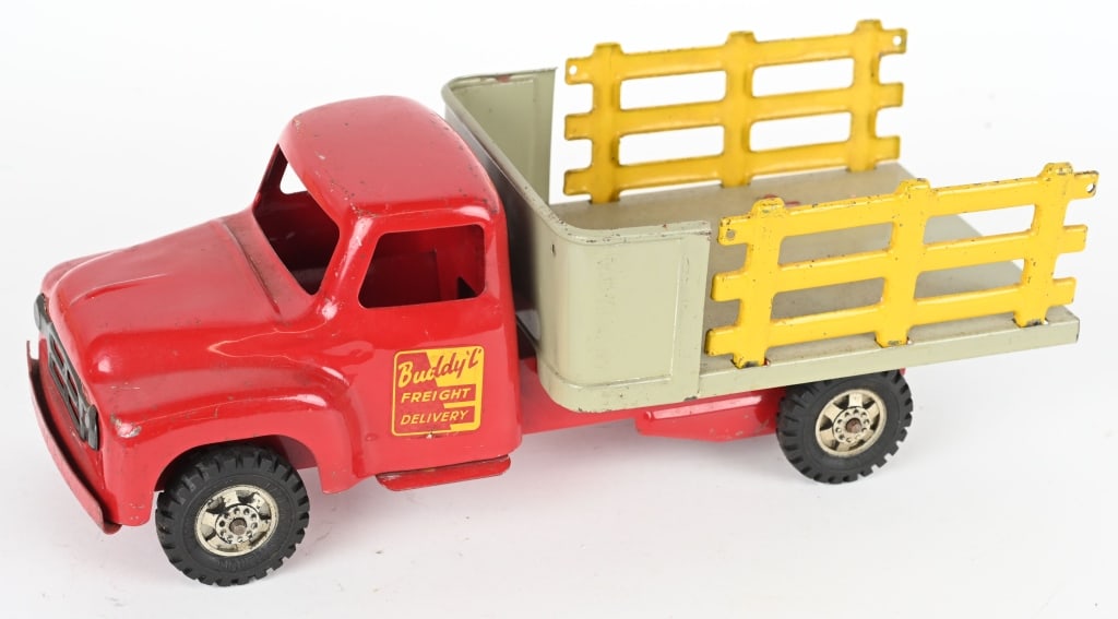 BUDDY L STAKE BED DELIVERY TRUCK: All original with nice paint and decals. 14" Excellent