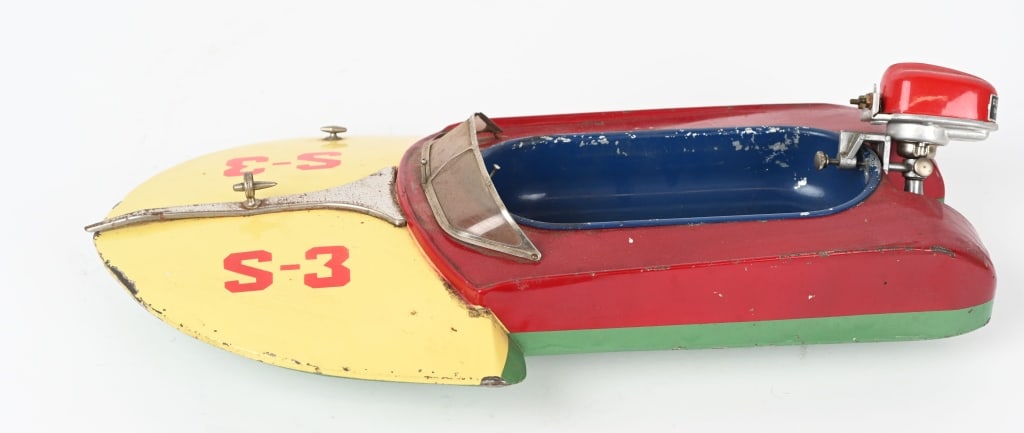 JAPAN RACING BOAT w/ OUTBOARD MOTOR (1 of 4)