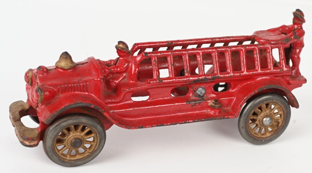 AC WILLIAMS CAST IRON LADDER FIRE TRUCK (1 of 4)