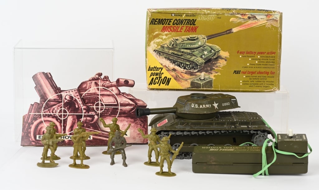 DAISY BATTERY OP REMOTE CONTROL MISSILE TANK (1 of 10)