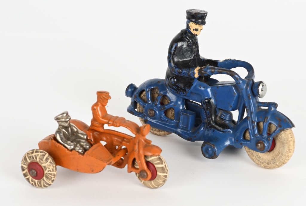 2- HUBLEY & AC WILLIAMS CAST IRON MOTORCYCLES (1 of 7)