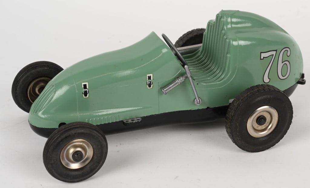 OHLSSON & RICE TETHER CAR (1 of 5)
