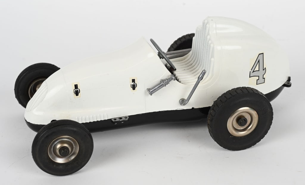 OHLSSON & RICE TETHER CAR (1 of 5)