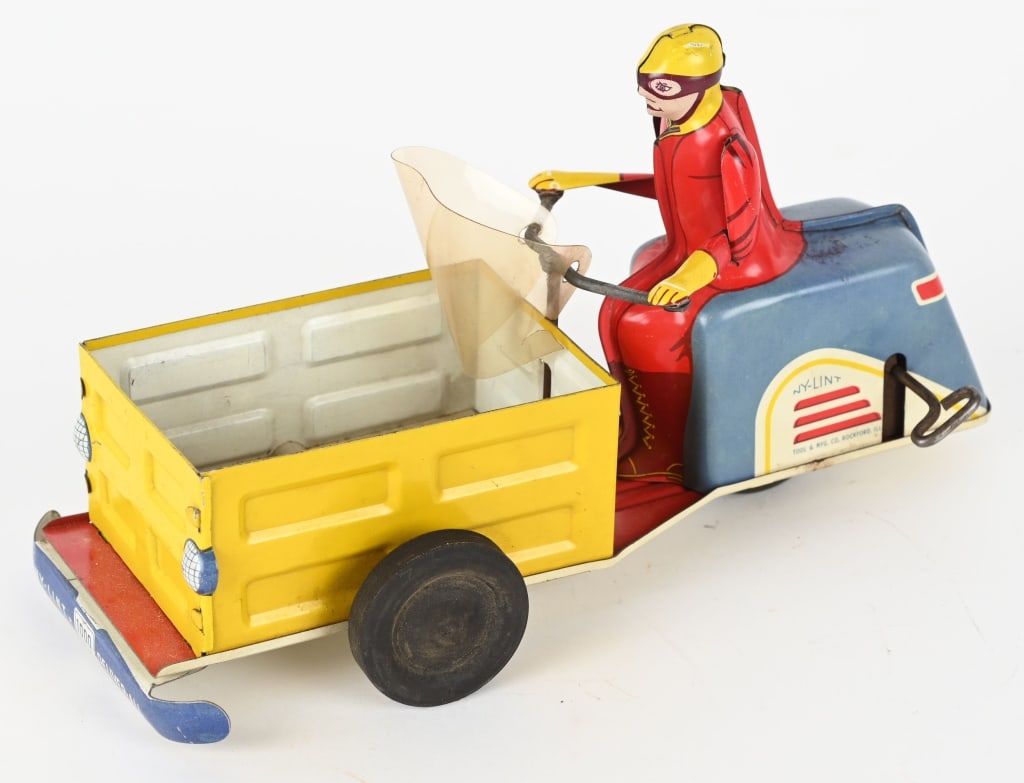 NYLINT TIN WINDUP DELIVERY SCOOTER (1 of 4)