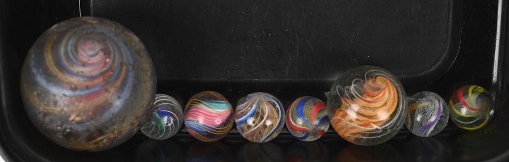 8- ANTIQUE SWIRL MARBLES (1 of 8)