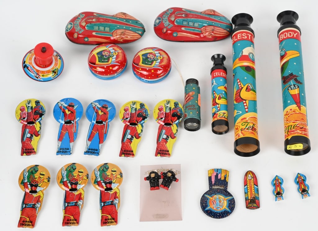 LOT OF JAPAN SPACE TOYS (1 of 6)