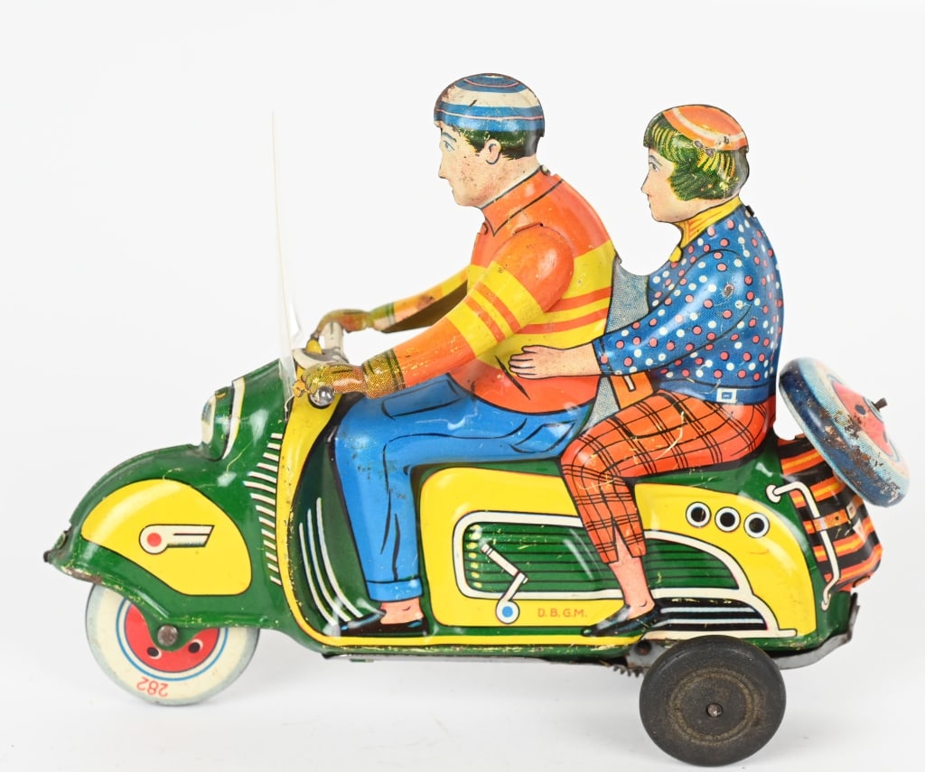 TECHNOFIX TIN FRICTION SCOOTER (1 of 4)