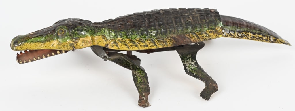 LEHAMNN TIN WINDUP ALLIGATOR (1 of 5)