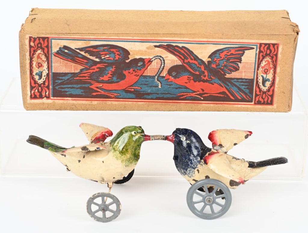 GERMAN WINDUP HAND PAINTED BIRDS w/ BOX (1 of 3)