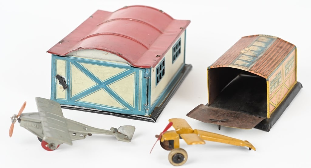 2- GERMAN PENNY TOY AIRPLANES & HANGERS (1 of 5)