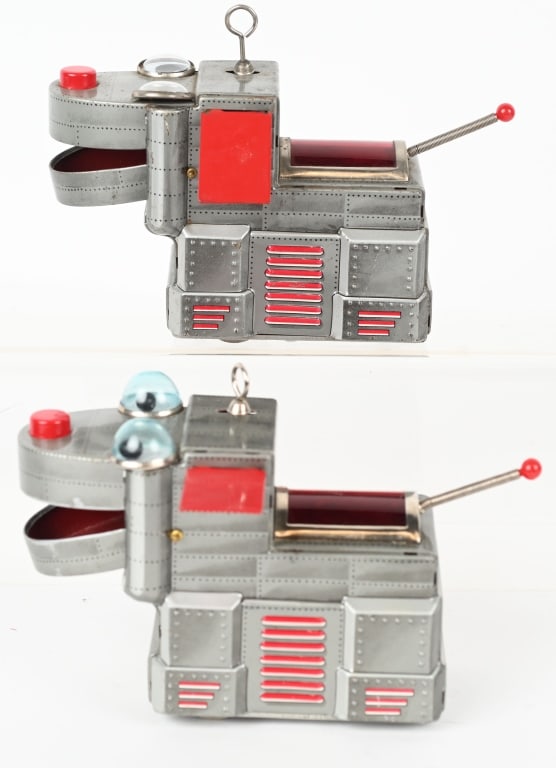 2- JAPAN TIN WINDUP SPACE DOGS (1 of 5)