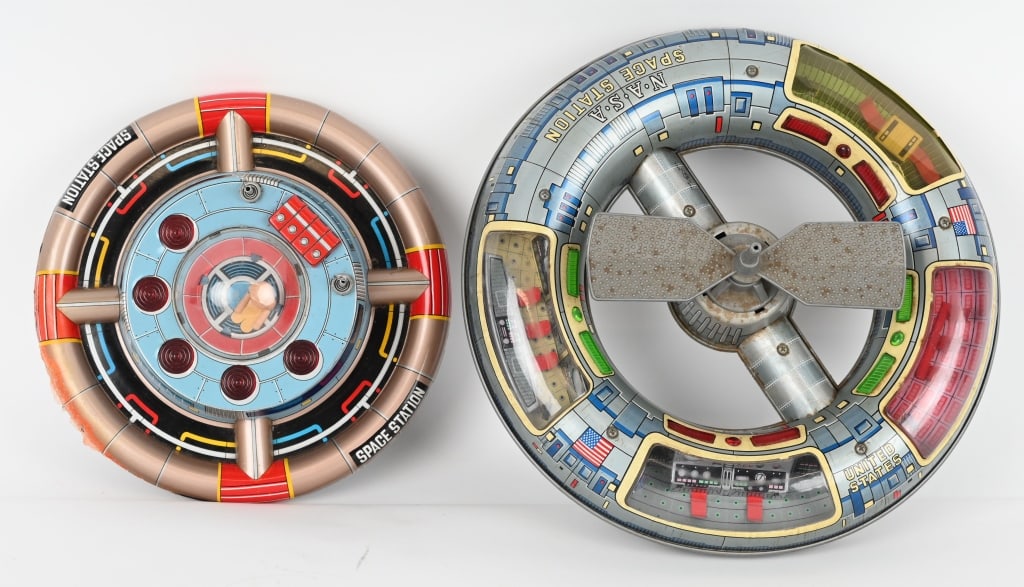 2- JAPAN BATTERY OP SPACE STATIONS (1 of 9)