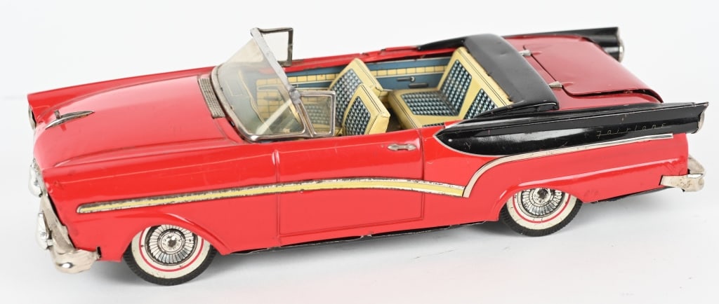 JAPAN TIN FRICTION FORD SUNLINER (1 of 6)