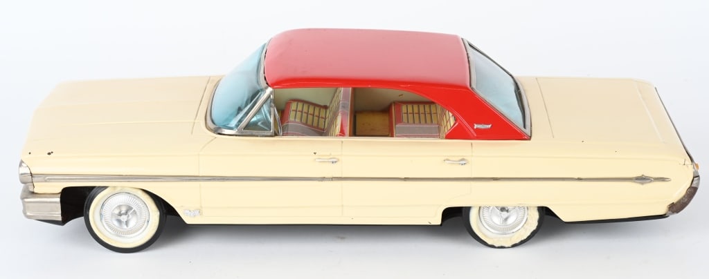 RICO TIN FRICTION FORD GALAXIE (1 of 6)