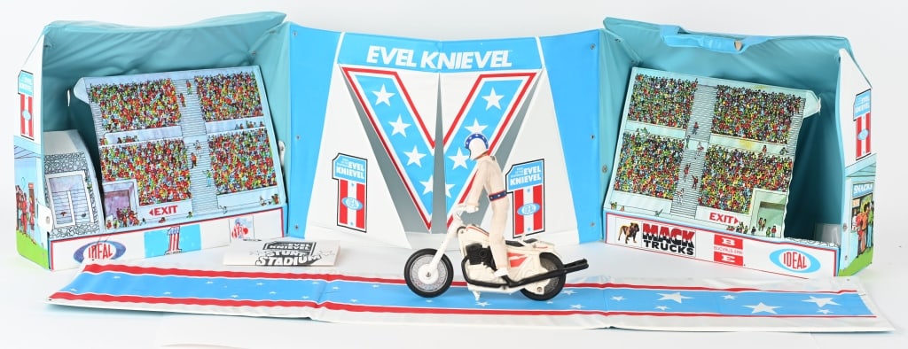 EVEL KNEVEL STUNT STADIUM PLAYSET (1 of 8)
