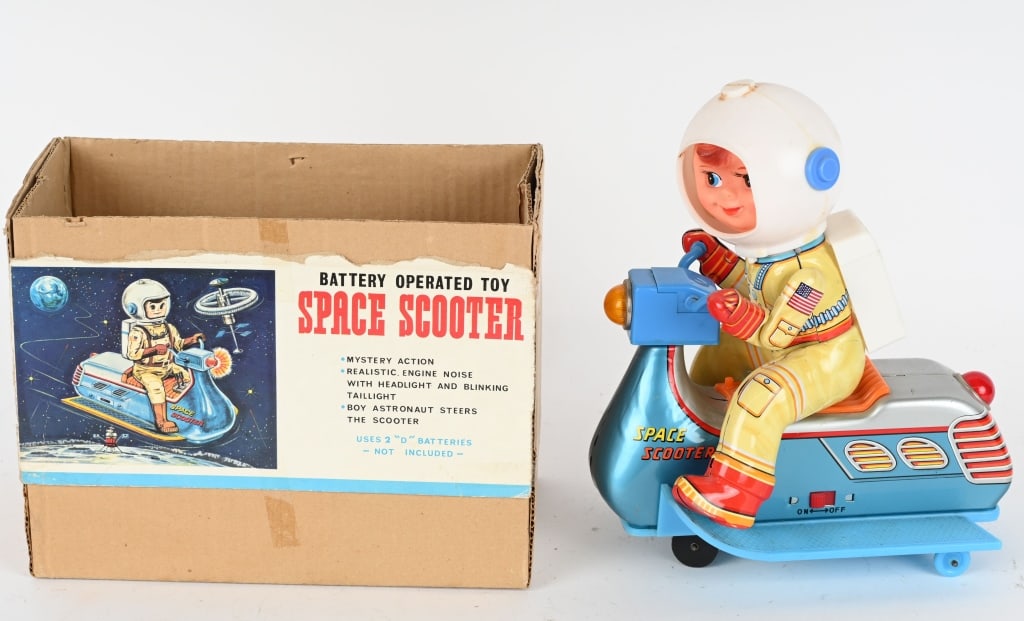 JAPAN BATTERY SPACE SCOOTER w/ BOX (1 of 5)