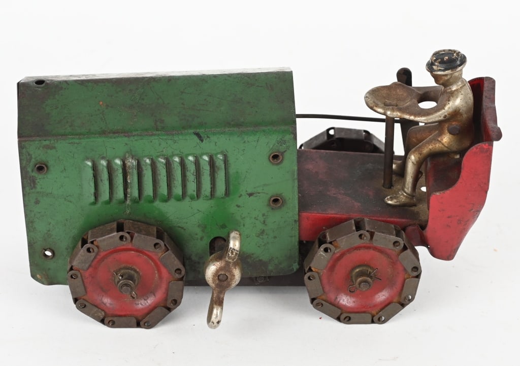 STRUCTO WINDUP TRACTOR (1 of 5)