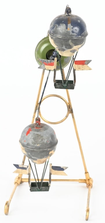 GERMAN WINDUP BALLOON GO ROUND (1 of 5)